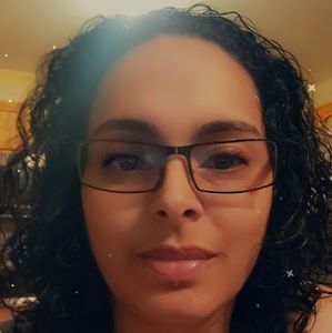 Meet your Posher, Yesenia